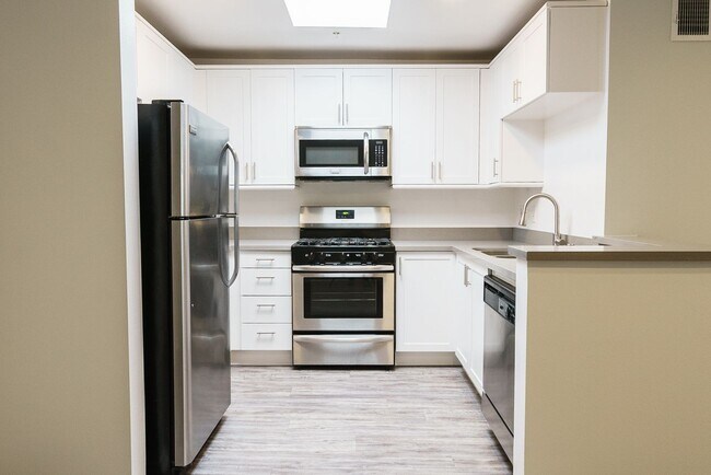 Foto del interior - 816 S. Bundy Dr