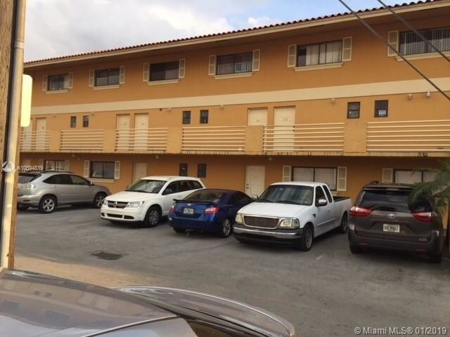 Primary Photo - 180 Royal Palm Rd