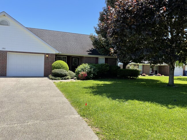 Unit B on Right Hand Side - 190 Scarlet Oak Dr.