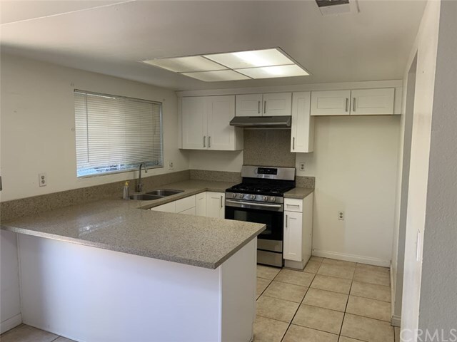 Foto del edificio - 847 E Mission Rd
