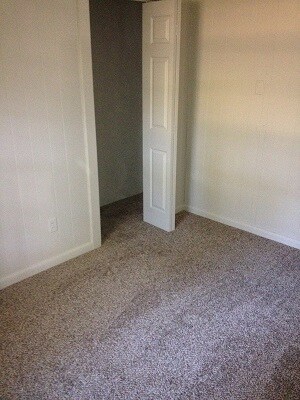 Foto del edificio - 5715 Sulphur Springs Rd