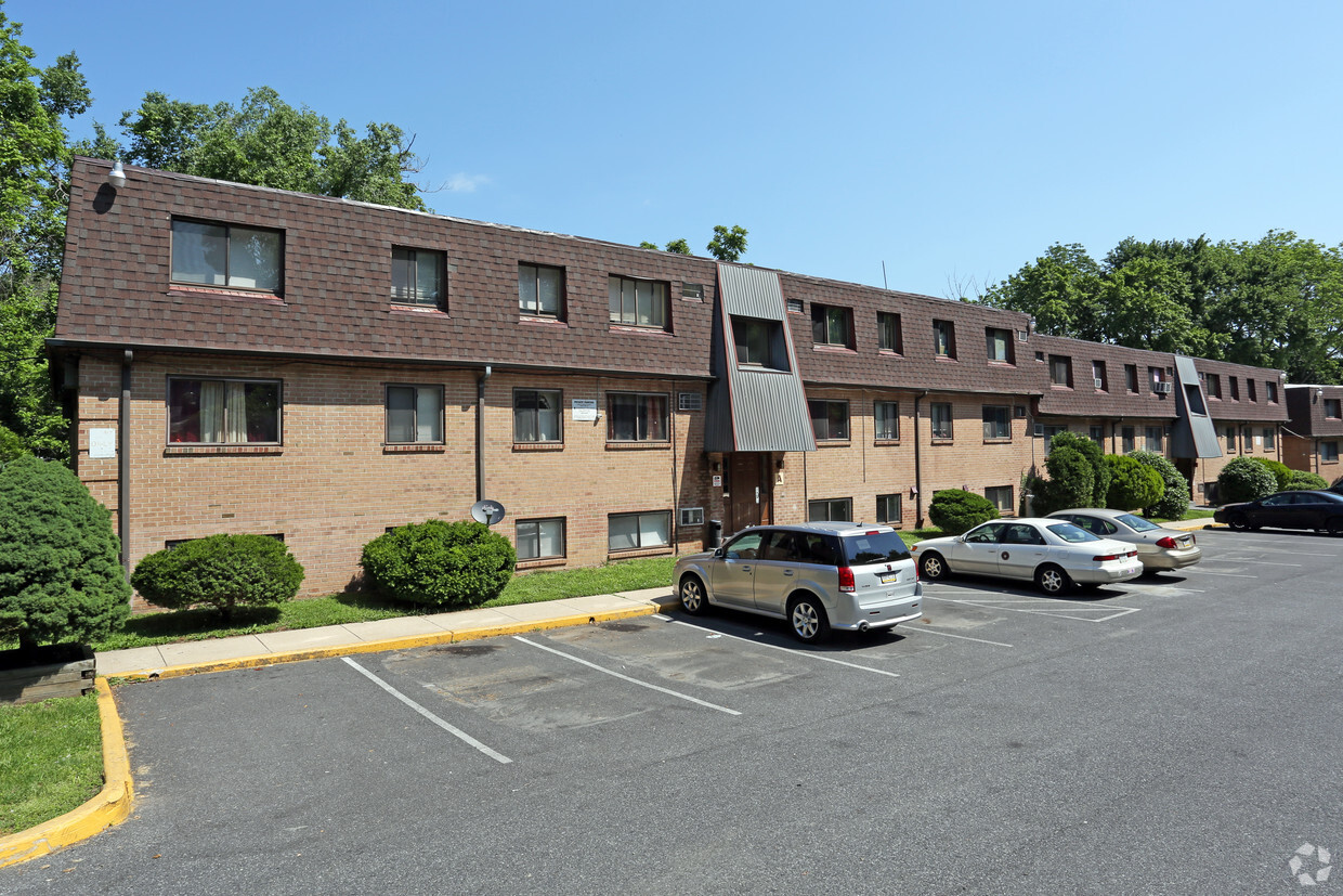 Cliff Park Apartments