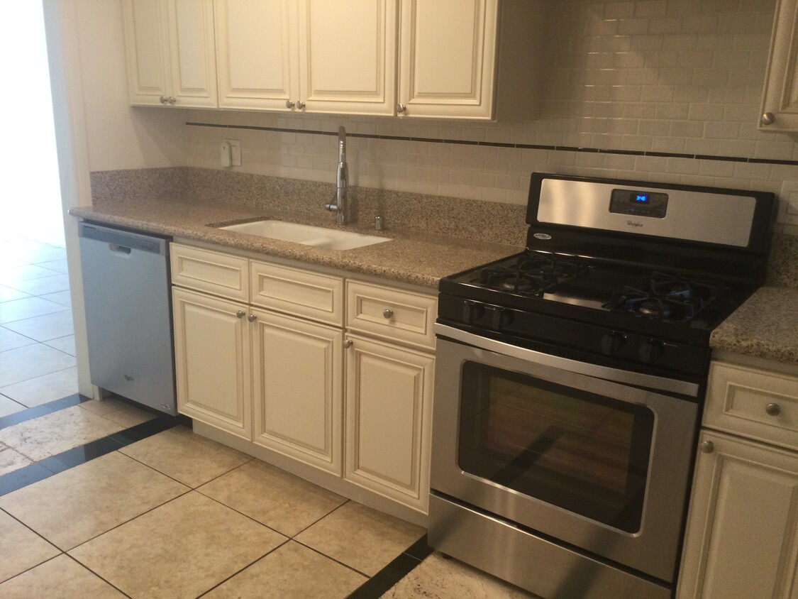 Primary Photo - 7621 Volga Dr