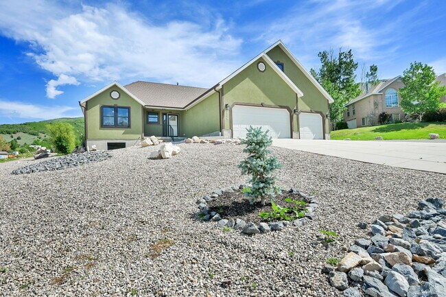 Building Photo - 5108 E Wolf Rdg Cir
