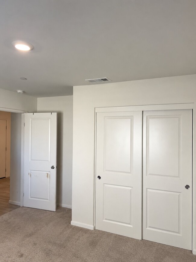 Building Photo - 1179 Mandrake Cove