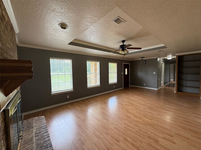 Building Photo - 18751 FM 1484 Rd