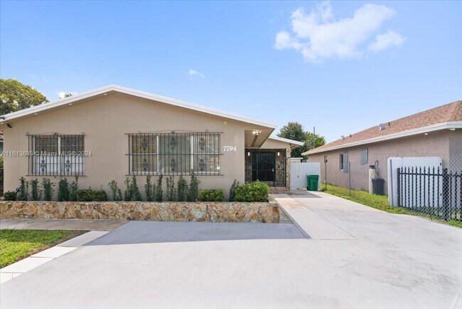 Foto del edificio - 7794 NW 14th Ct