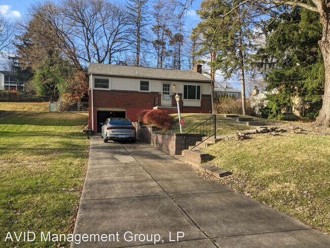 Foto del edificio - 3 br, 1 bath House - 325 Woodhaven Dr