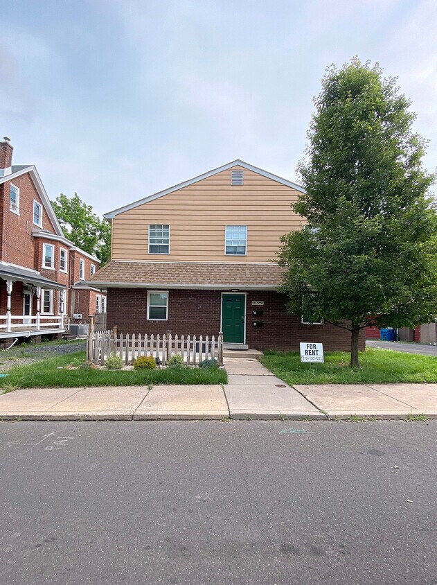 113 S 3rd St Unit A, North Wales, PA 19454 Apartments in North Wales, PA