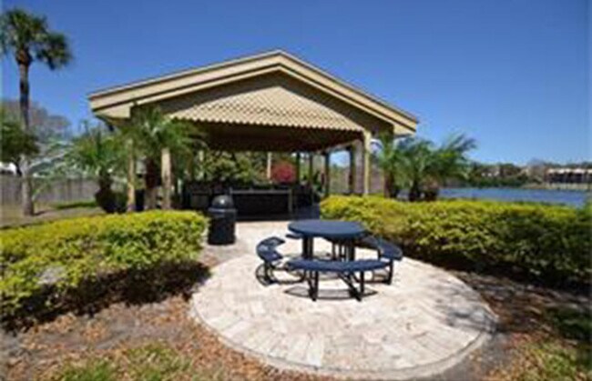 Foto del edificio - 1051 S Hiawassee Rd