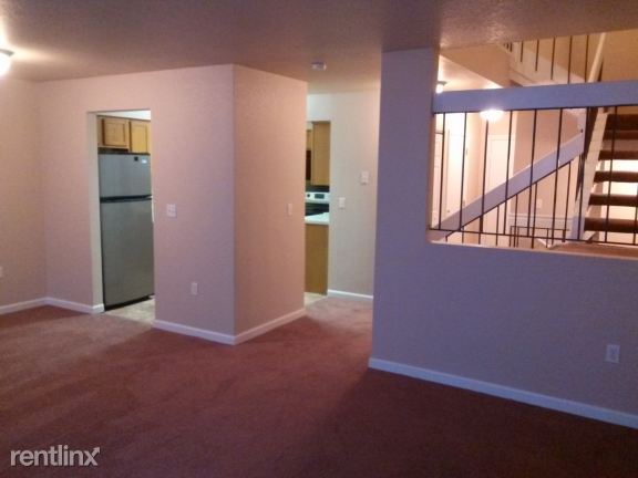 Primary Photo - 1362 Sherwood Ave