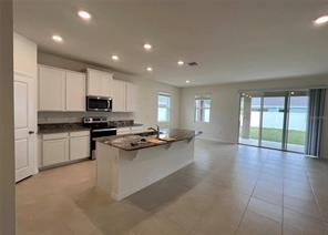 Building Photo - 13542 Golden Lime Ave