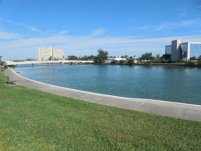 Primary Photo - 7405 Bay Island Dr S