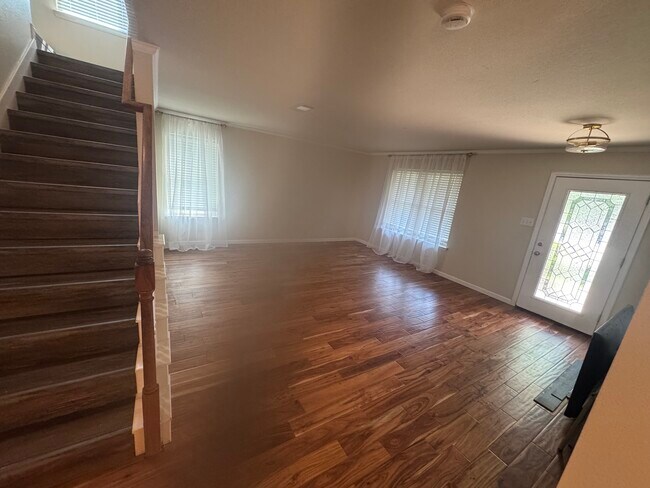 Foto del edificio - 2914 Thistlewood Dr