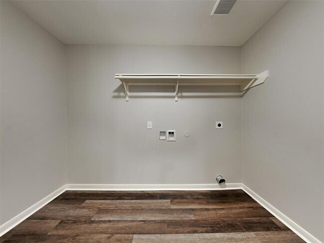 Building Photo - 28870 Llano River Loop