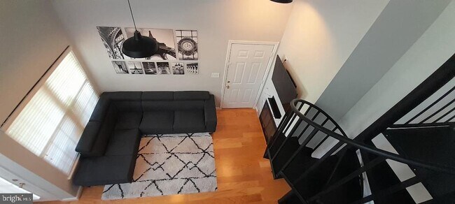 Foto del edificio - 14226 Yardarm Way