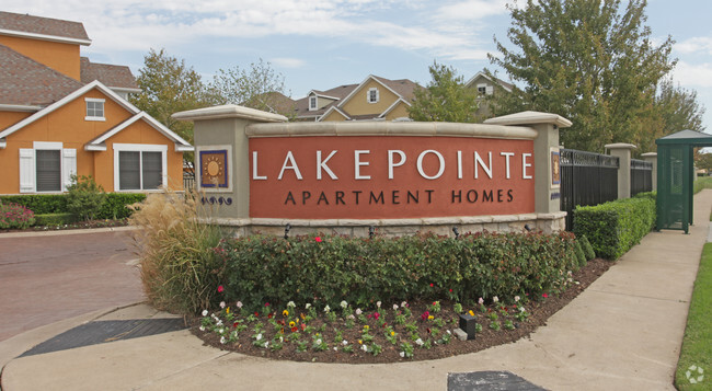 Lakepointe Residences