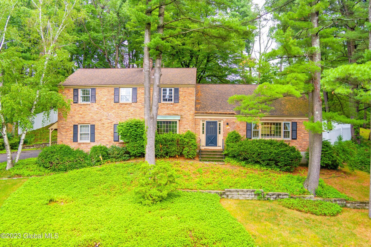 1358 Ruffner Rd, Niskayuna, NY 12309 House Rental in Niskayuna, NY