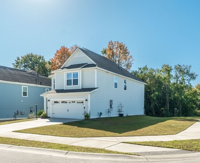 Building Photo - Spacious Lowcountry Retreat in Moncks Corner