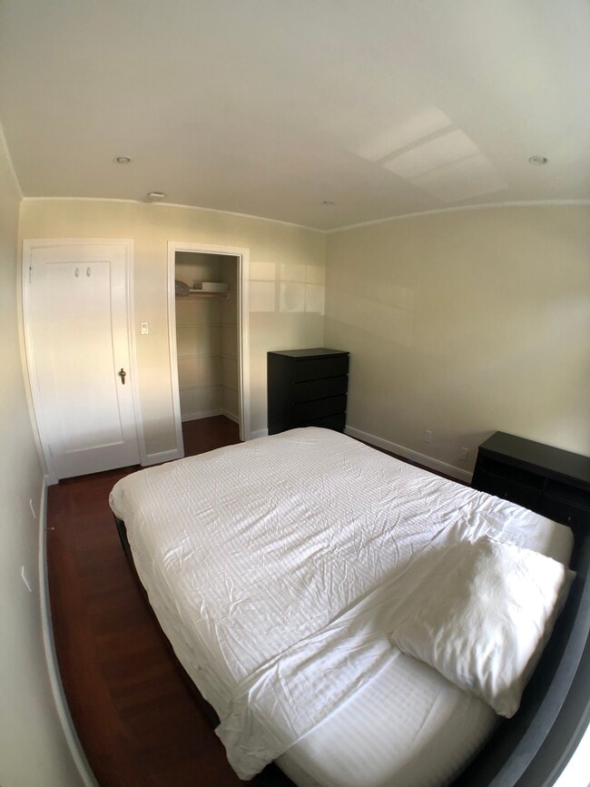 Building Photo - 19 Miramar Ave