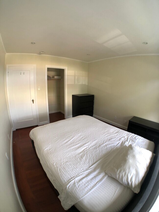 Foto del edificio - 19 Miramar Ave