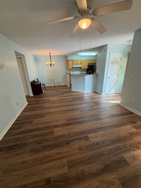 Foto del edificio - 1226 Wilshire Cir