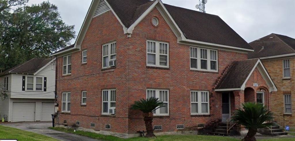 Primary Photo - 4306 Pease St