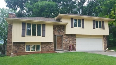 Building Photo - 2 Decatur Cir