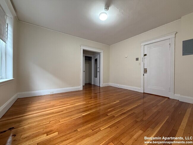 Foto del edificio - 165 Park Dr