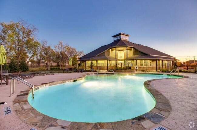 Crystal Gardens at Greenbriar Apartments under $1,500 - Oklahoma City ... - Green Apartment Complex Oklahoma City