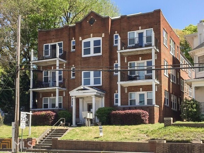 Foto del edificio - 373 Moreland Ave NE