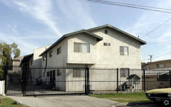 Foto del edificio - 387 S Avenue 59