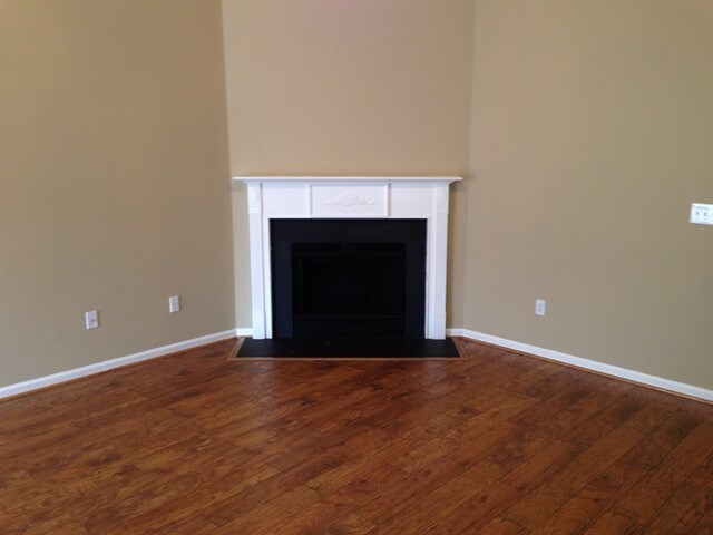 Building Photo - 103 Glenlivet Court
