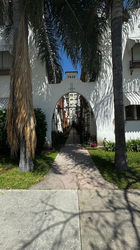 Foto principal - 7032 Washington Ave