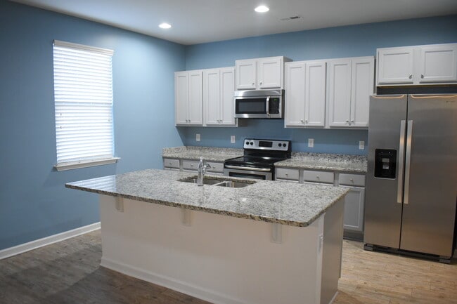 Building Photo - 145 Presley Ln