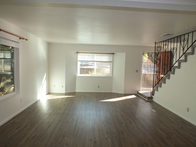 Building Photo - Placerville townhome style 2/1.5 apartment...