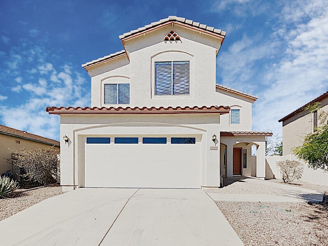 Primary Photo - 13828 W Port Royale Ln