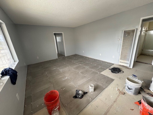 Building Photo - 12717 Cranbrook Ave