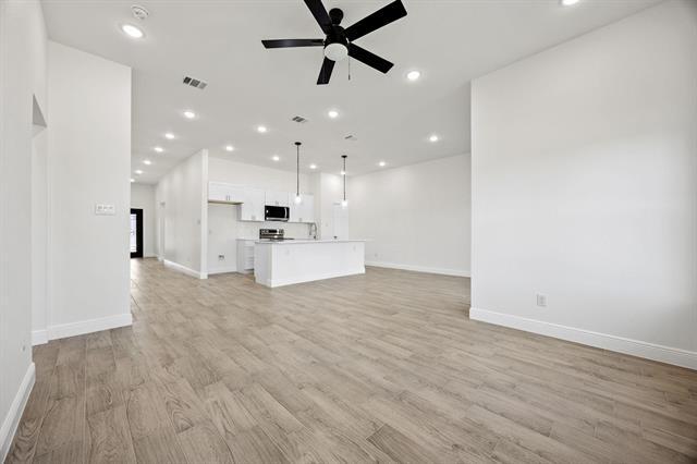 Building Photo - 202 Dover Dr