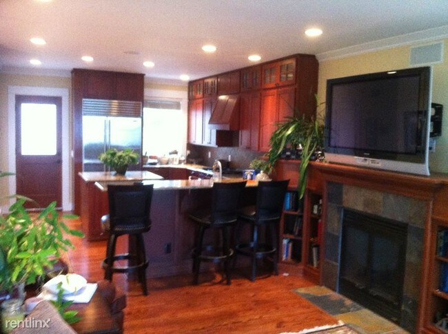 Building Photo - 28201 Redondo Beach Dr S