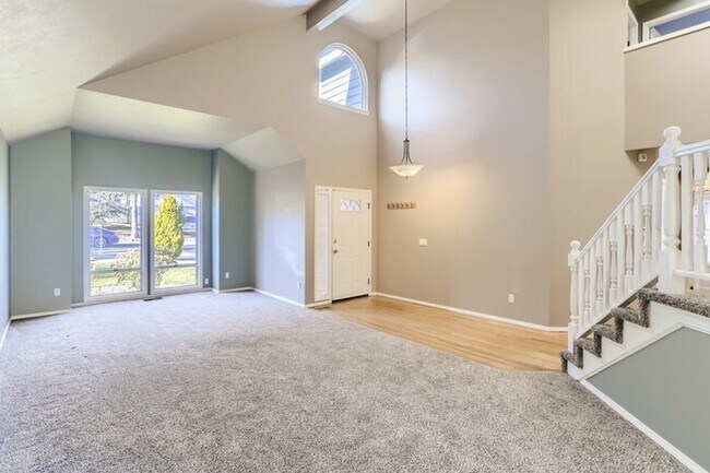 Building Photo - 3002 Hunter Ct, West Linn, OR, 97068