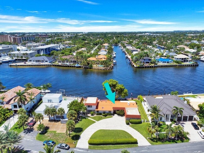 Foto del edificio - 1901 N Riverside Dr