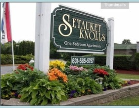 Setauket Knolls Garden Apartments photo'