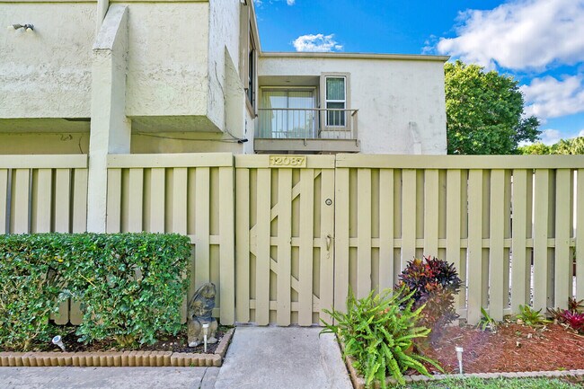 Building Photo - 12087 Regal Ct W