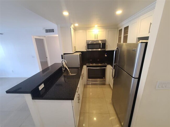 Foto del edificio - 3545 NE 167th St