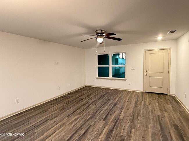 Building Photo - 404 N Church Ave