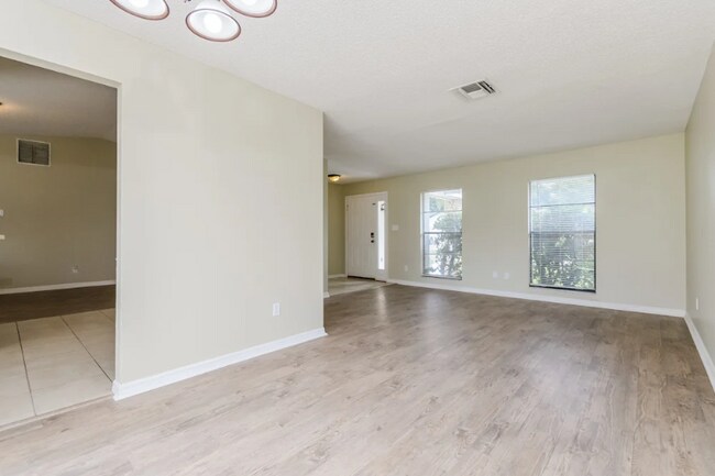 Foto del edificio - 11536 Kazimer Dr