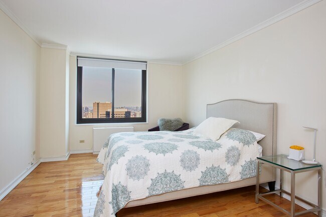 Foto del edificio - 40 E 94th St