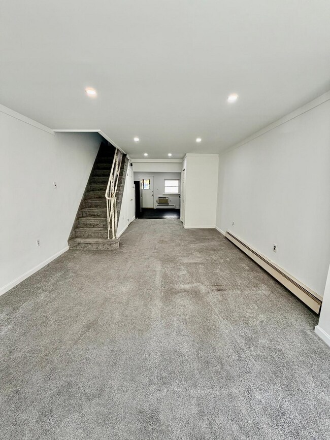 Foto del edificio - 3116 Salmon St