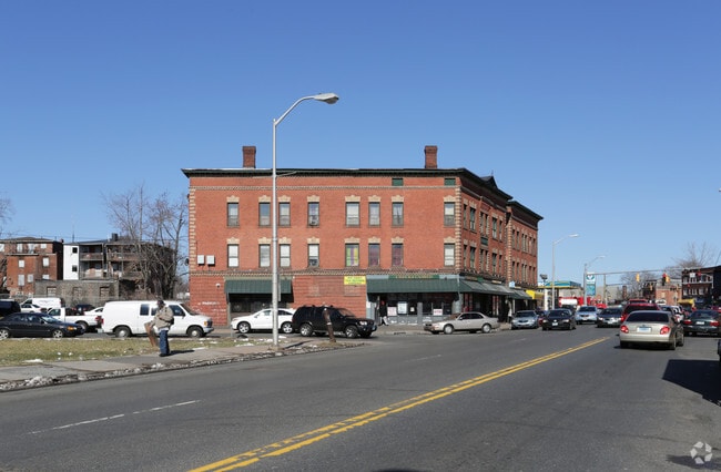 Building Photo - 161-177 Albany Ave